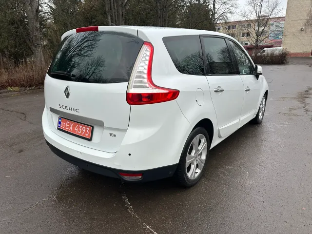 Renault Scenic - фото 5
