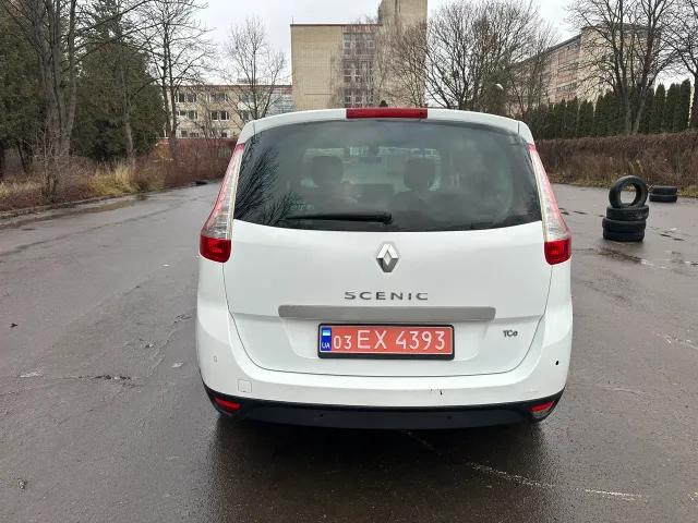 Renault Scenic - фото 4