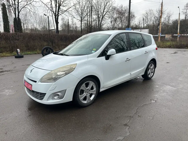 Renault Scenic - фото 1