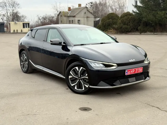 Kia EV6 - фото 1