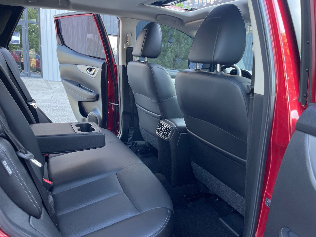 Nissan Rogue Sport - фото 10