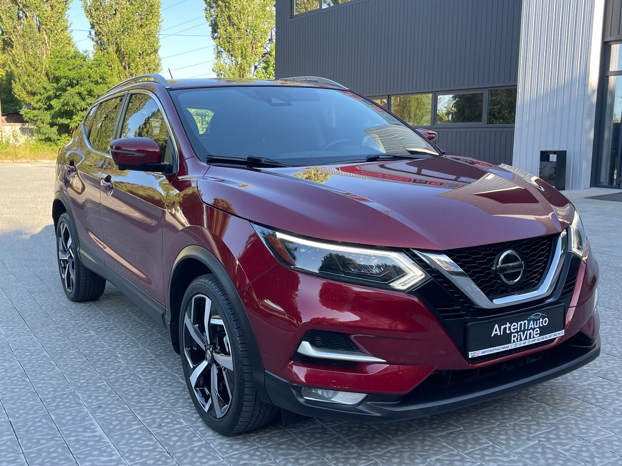 Nissan Rogue Sport - фото 15