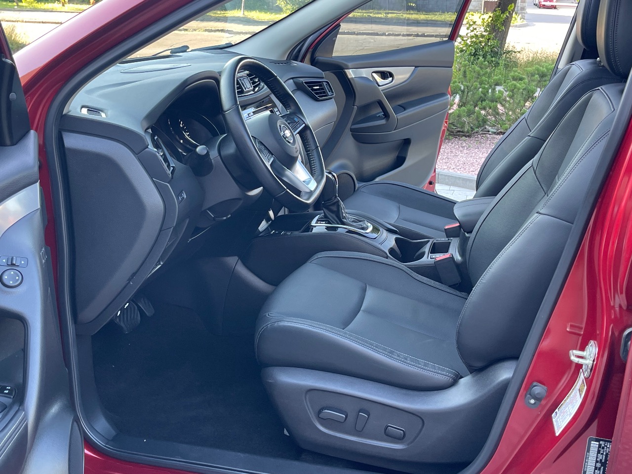 Nissan Rogue Sport - фото 28