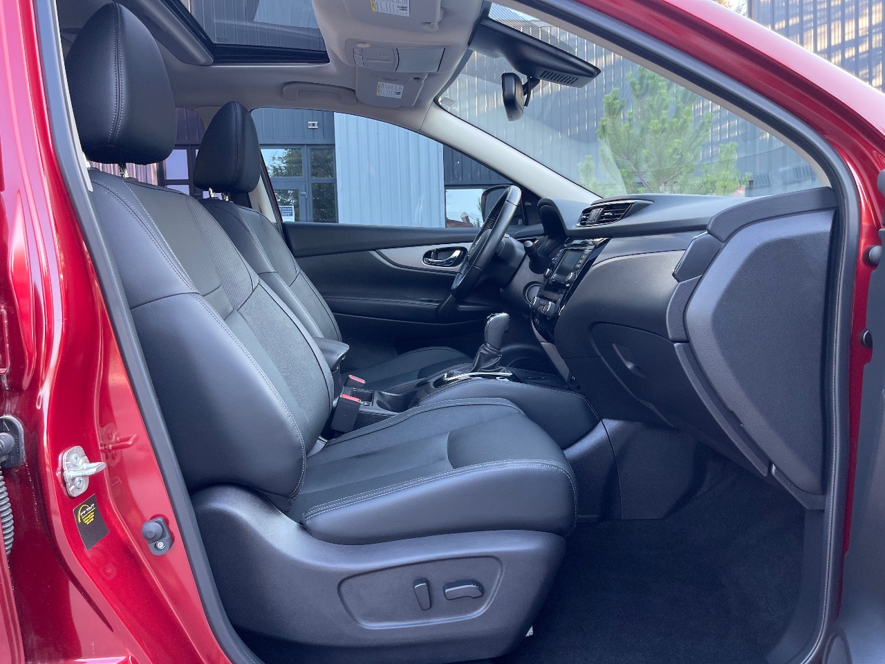 Nissan Rogue Sport - фото 26