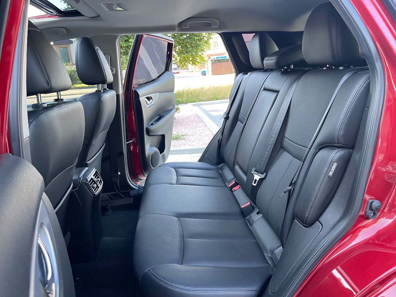 Nissan Rogue Sport - фото 25