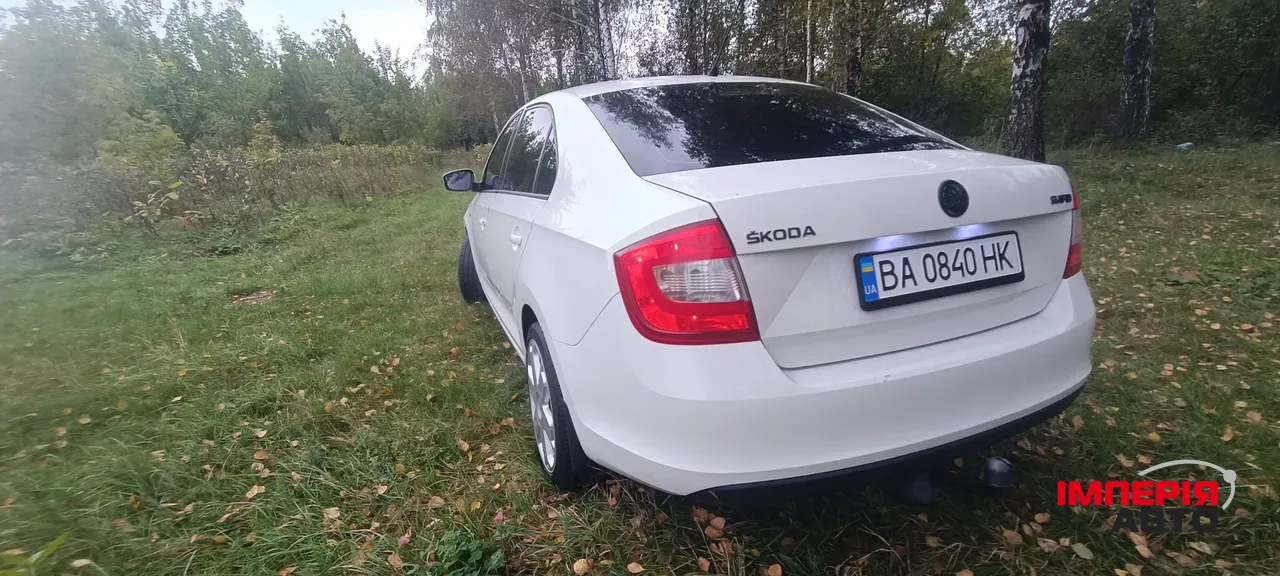 Skoda Rapid - фото 4
