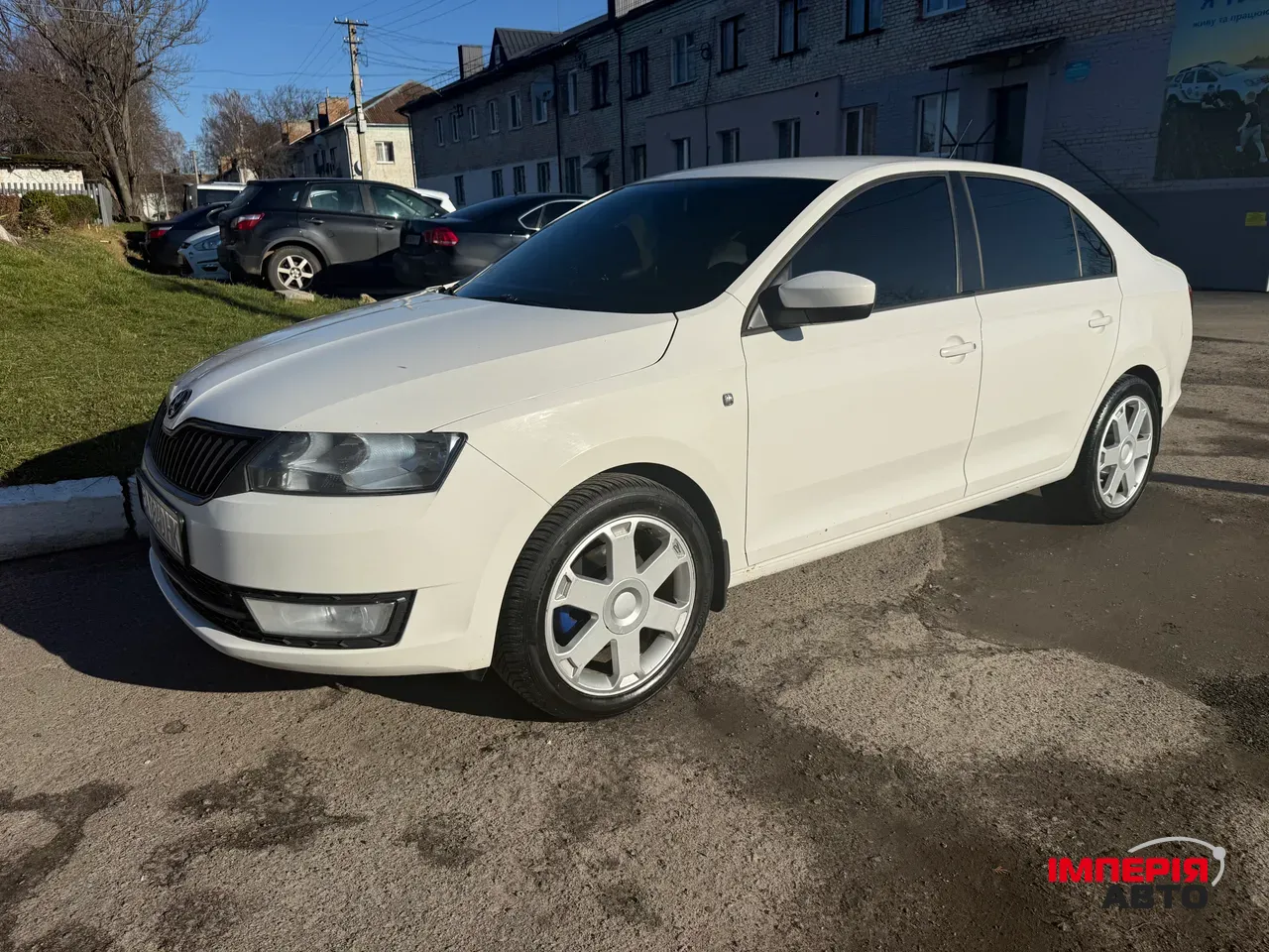 Skoda Rapid - фото 10