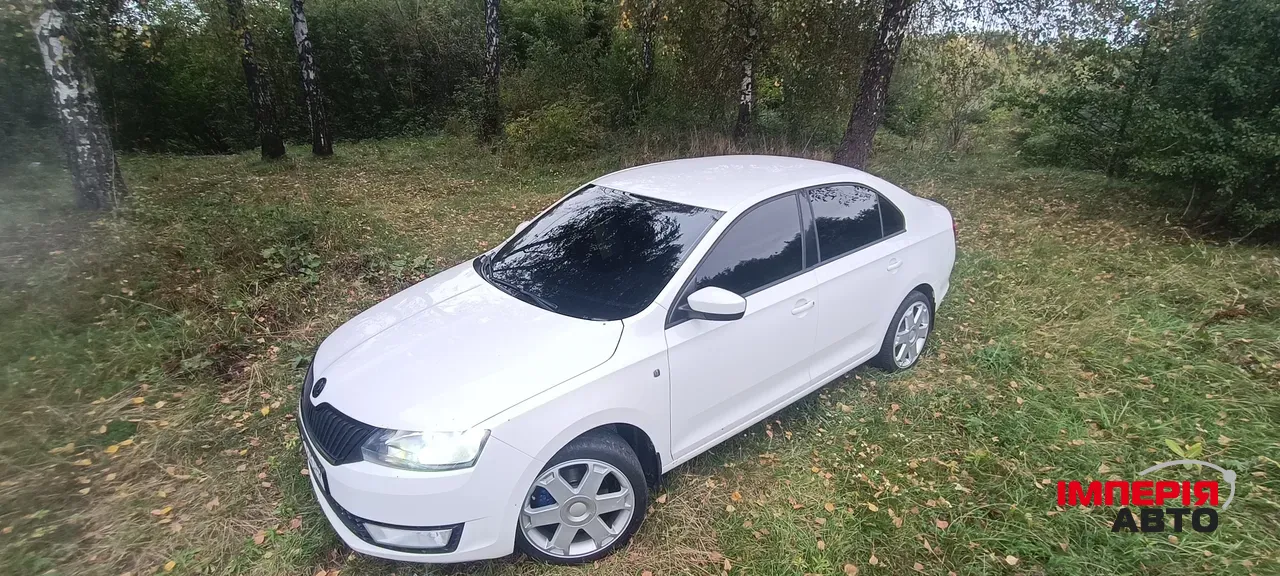 Skoda Rapid - фото 9