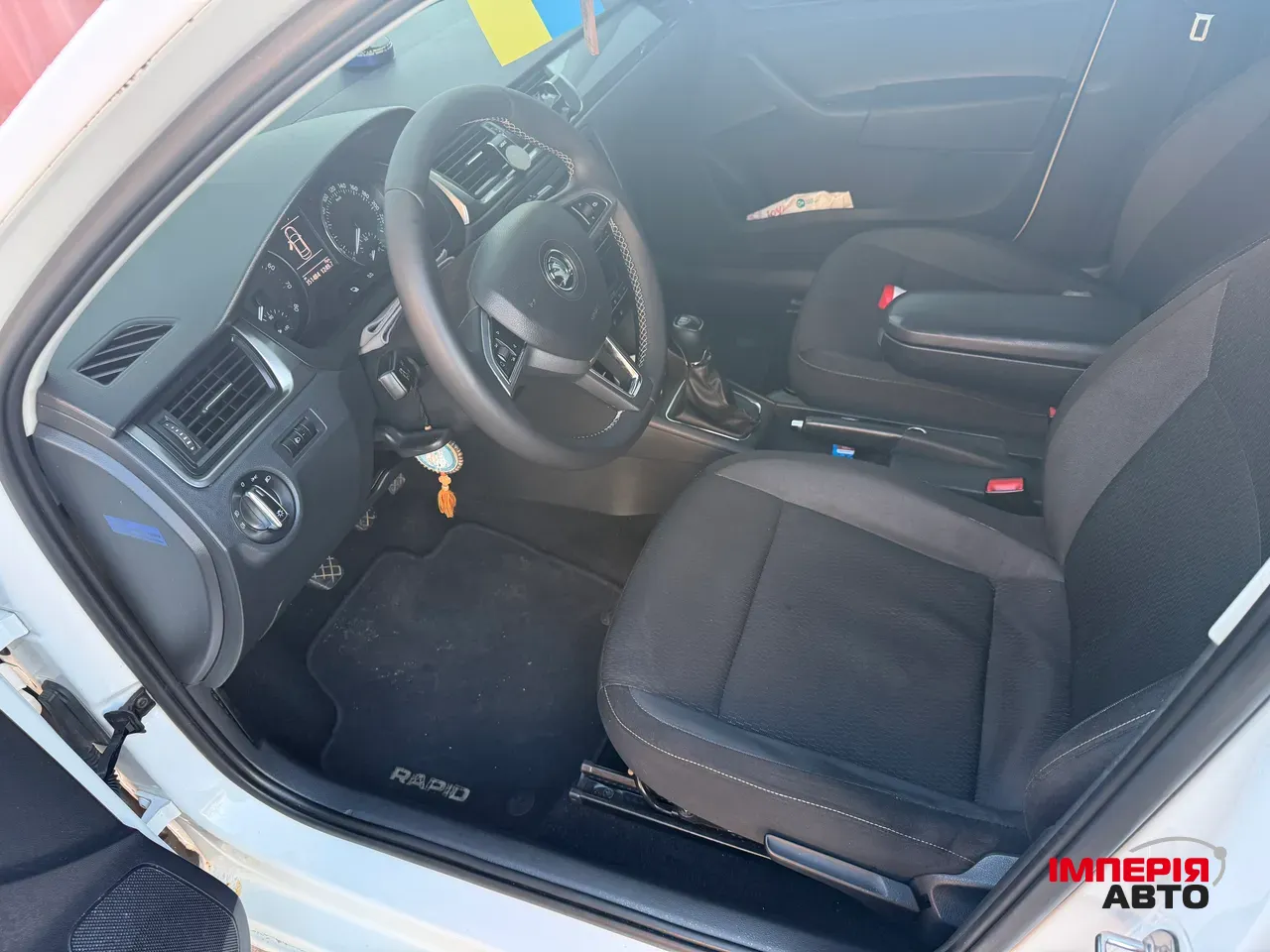 Skoda Rapid - фото 16