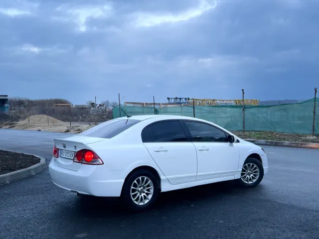 Honda Civic - фото 4