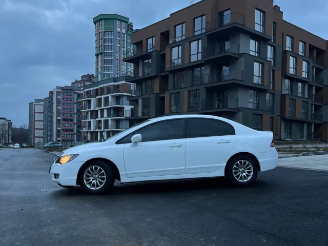 Honda Civic - фото 2