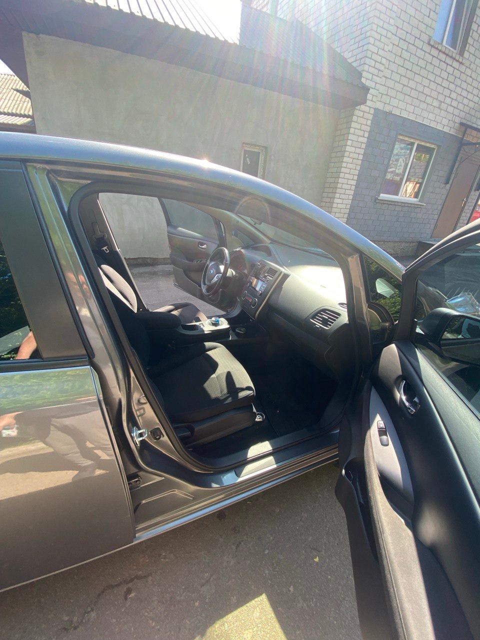 Nissan Leaf - фото 8