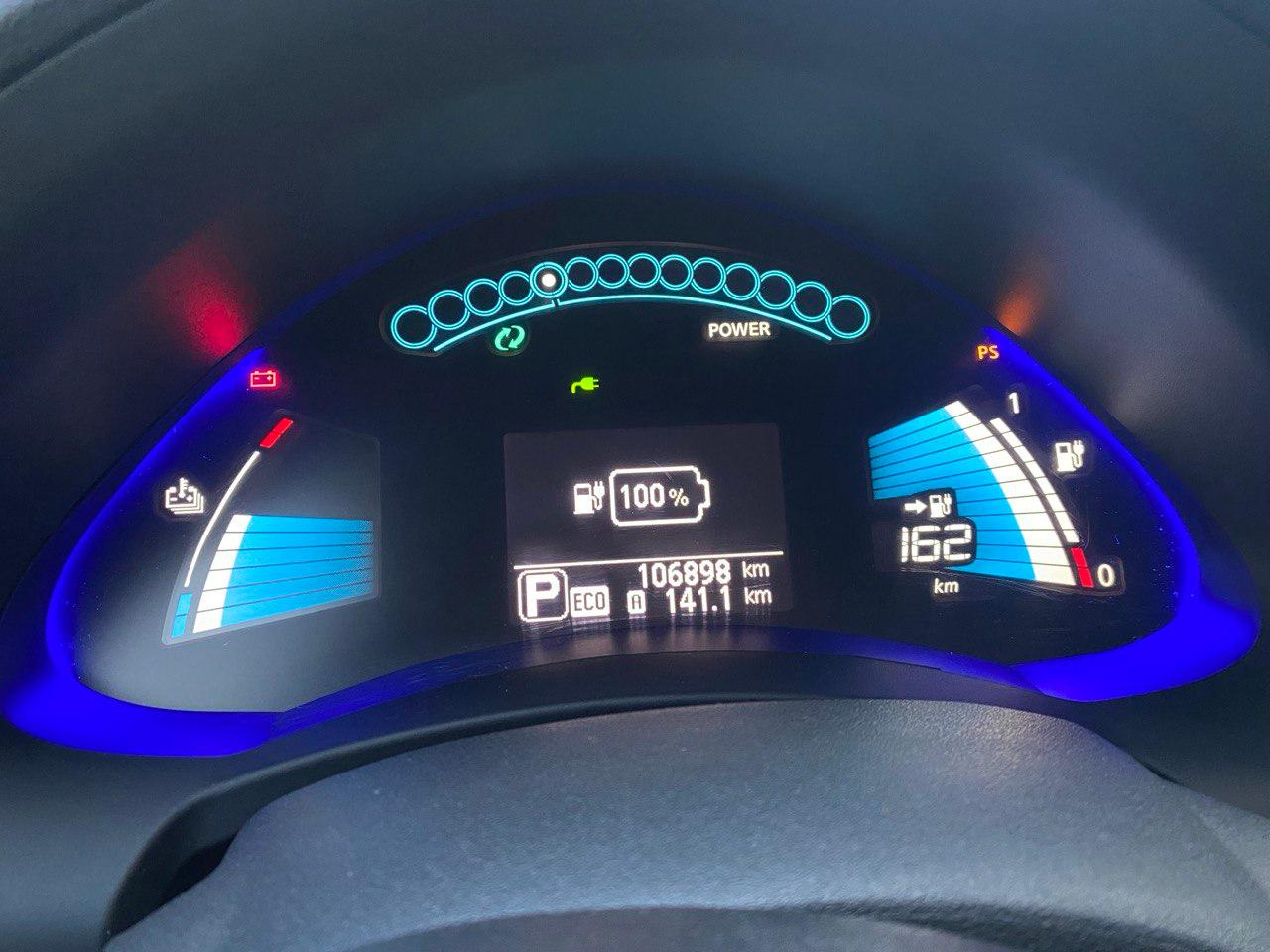 Nissan Leaf - фото 4