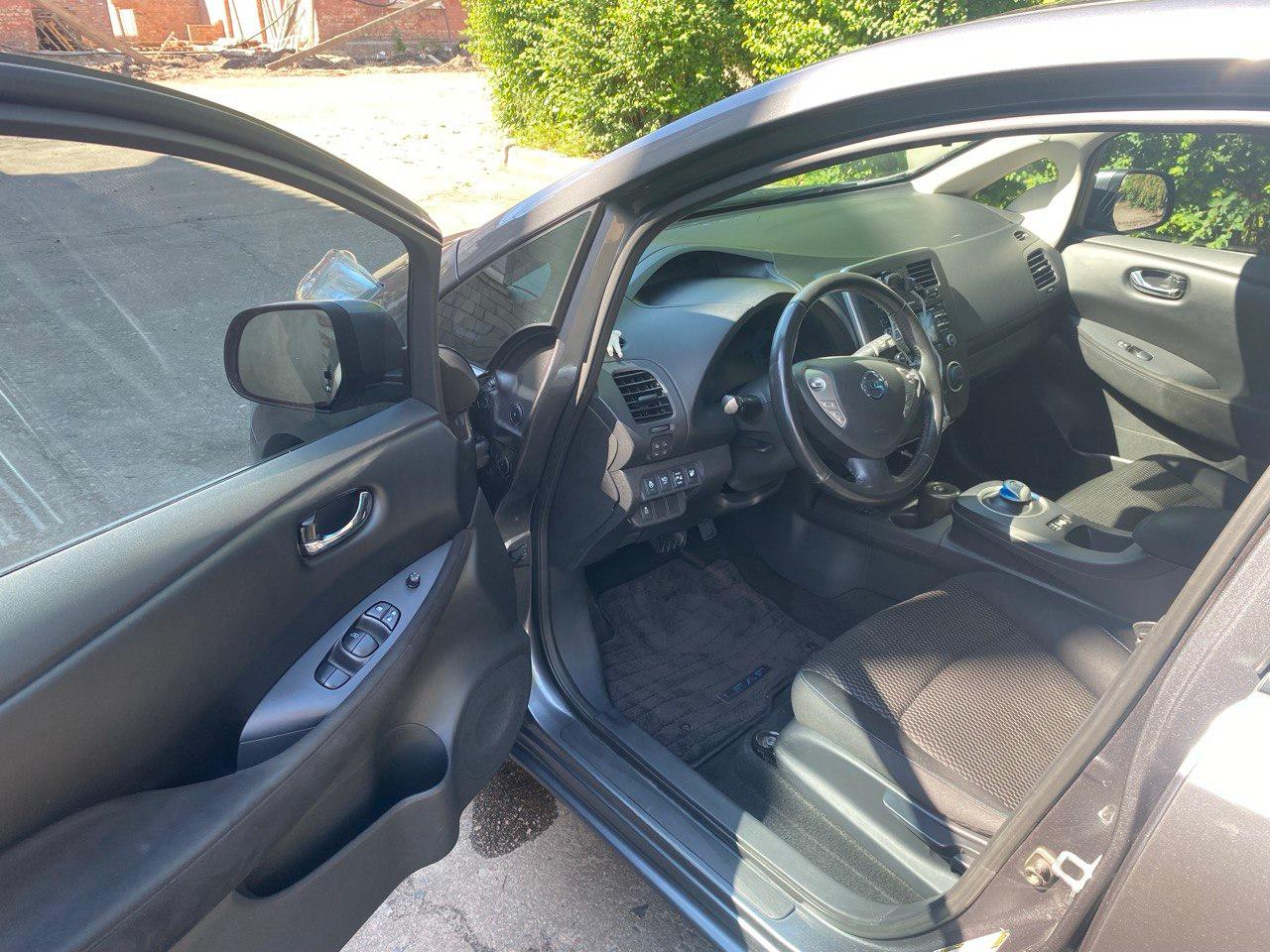 Nissan Leaf - фото 2