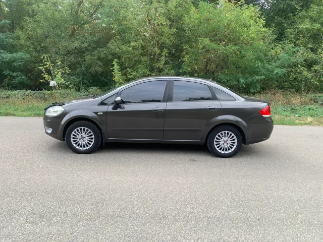 Fiat Linea - фото 5