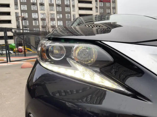 Lexus ES - фото 5