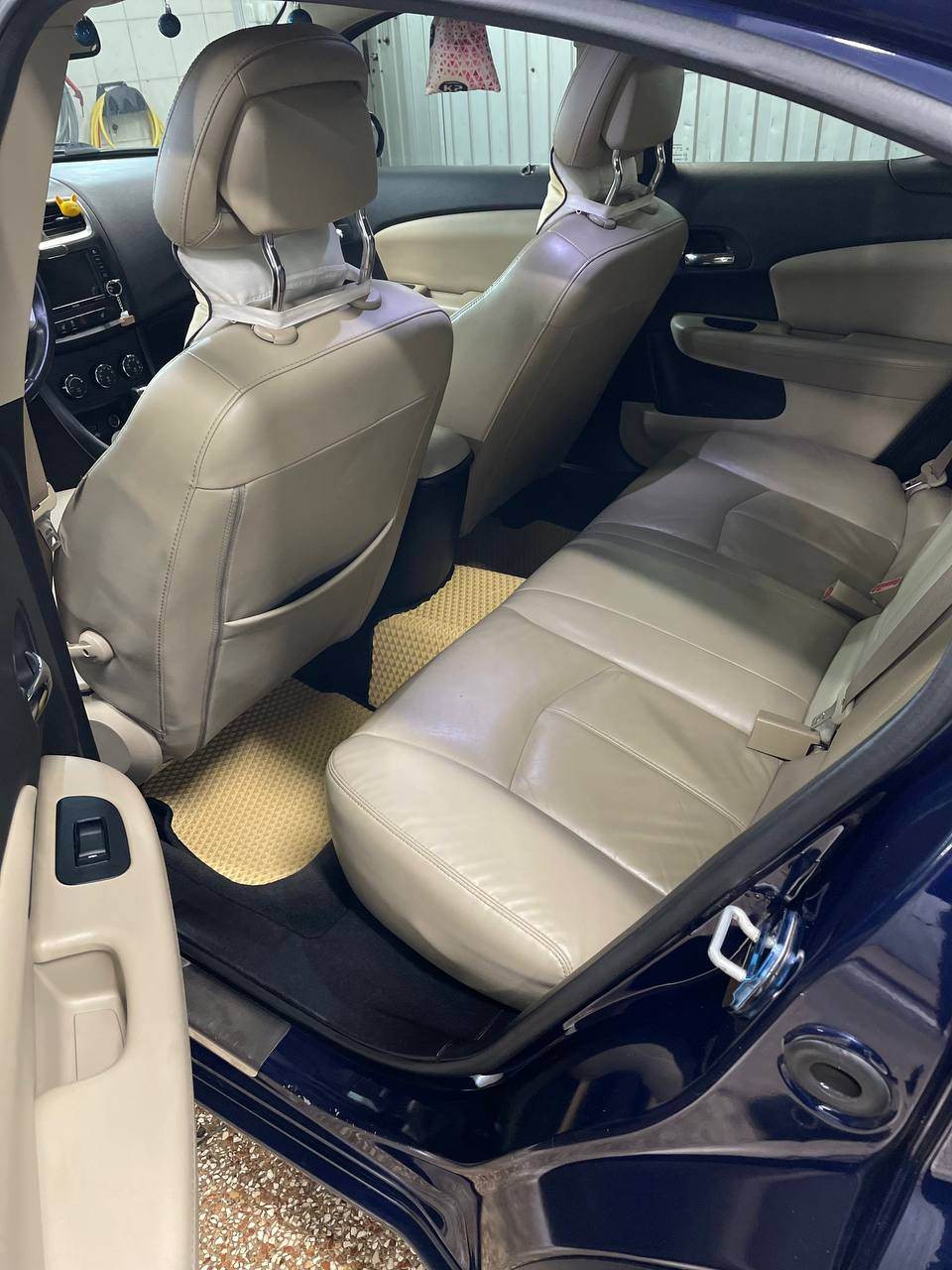 Dodge Avenger - фото 10