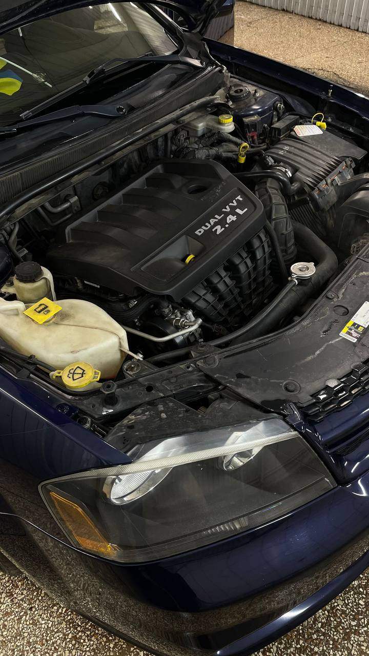 Dodge Avenger - фото 7