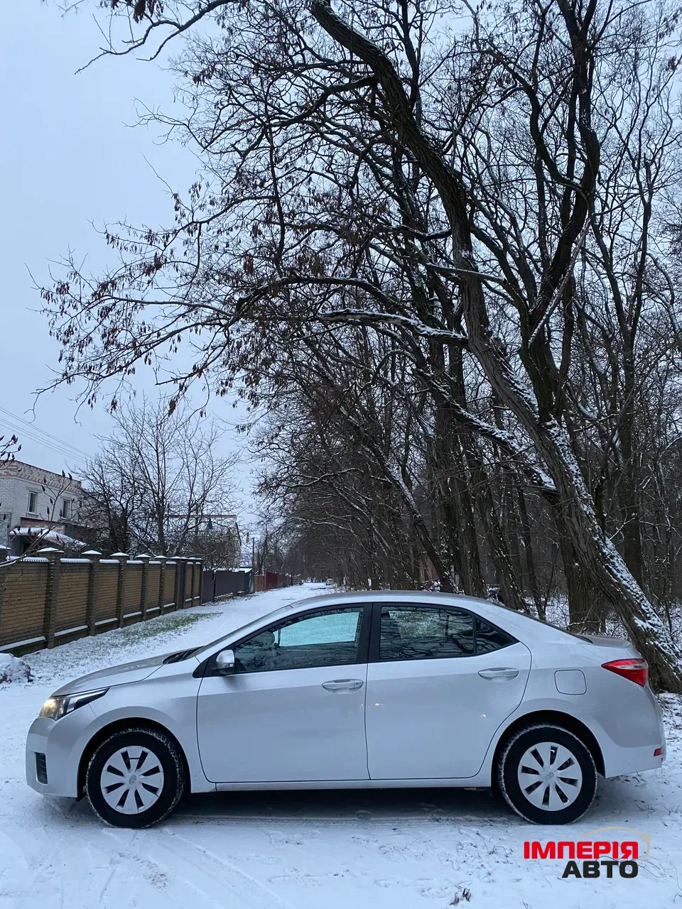 Toyota Corolla - фото 3