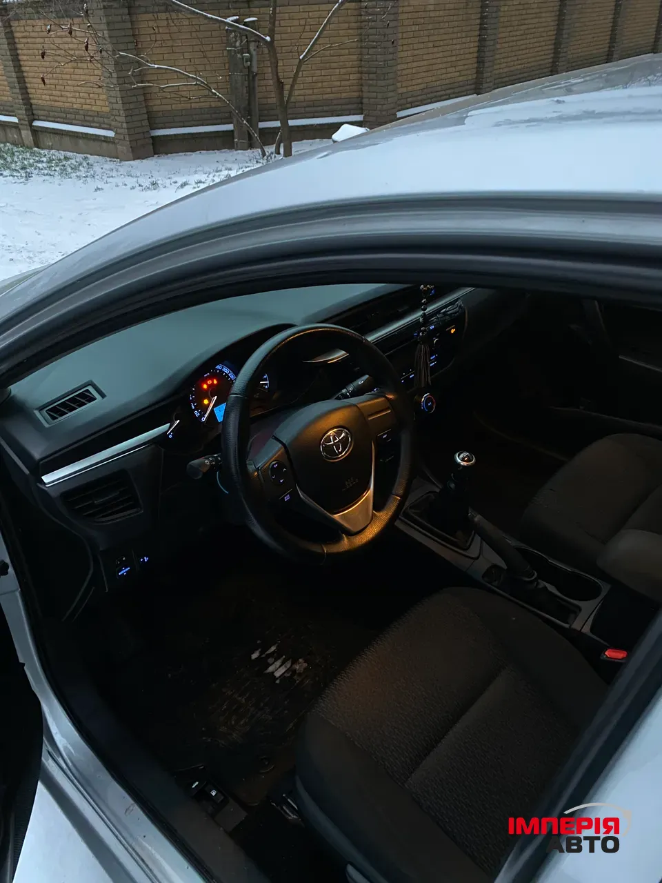Toyota Corolla - фото 10