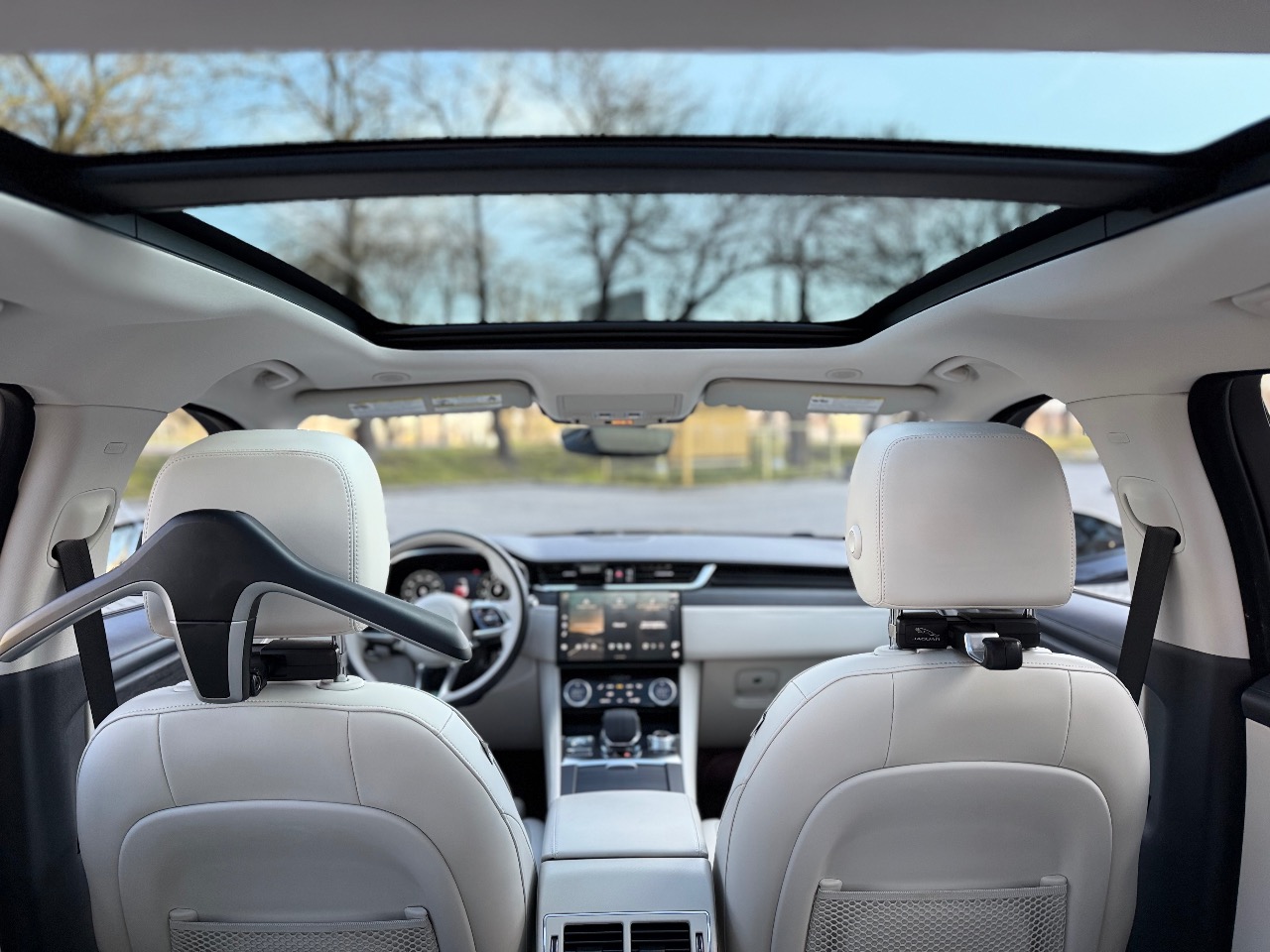 Jaguar F-Pace - фото 37