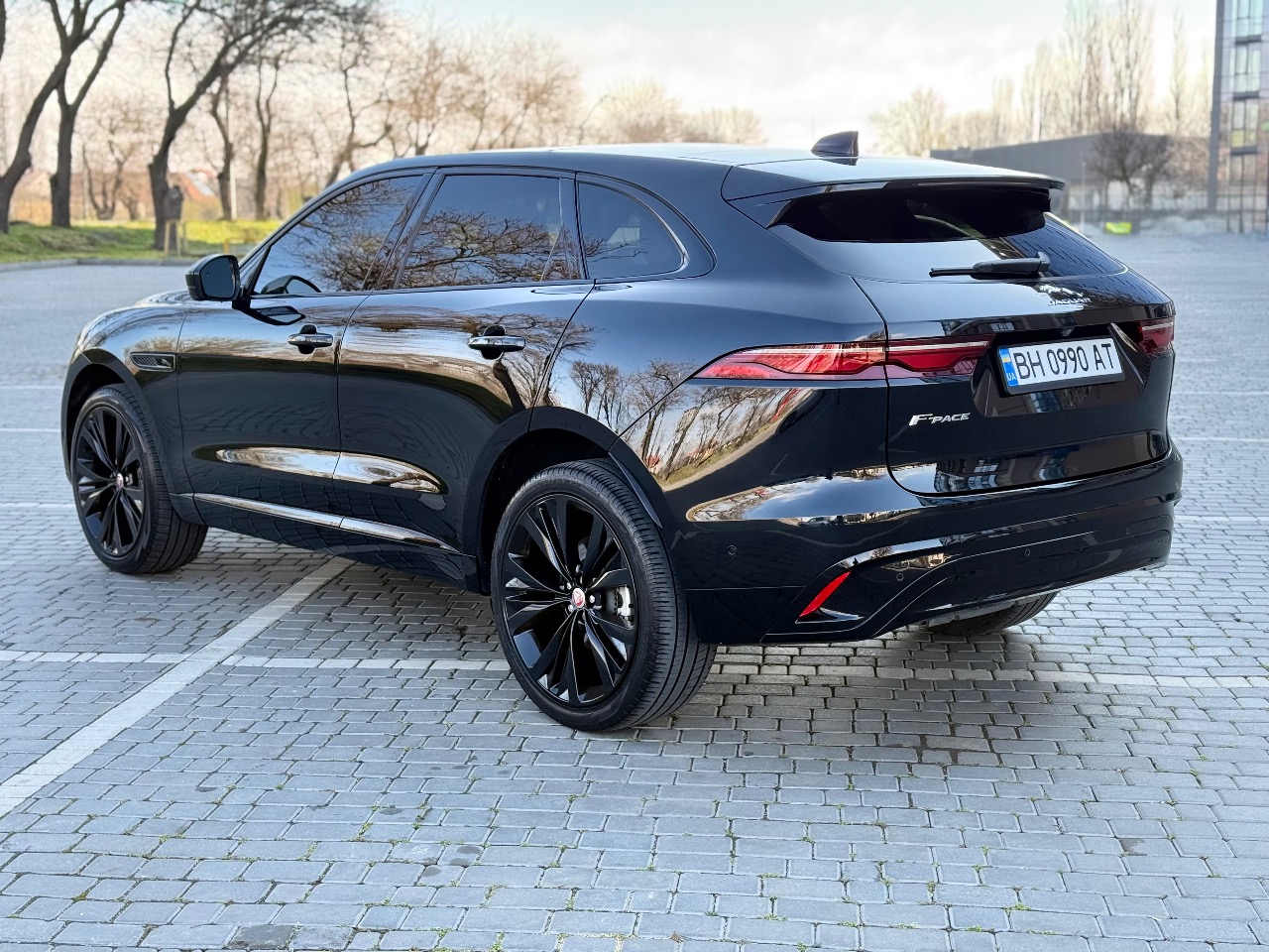 Jaguar F-Pace - фото 33