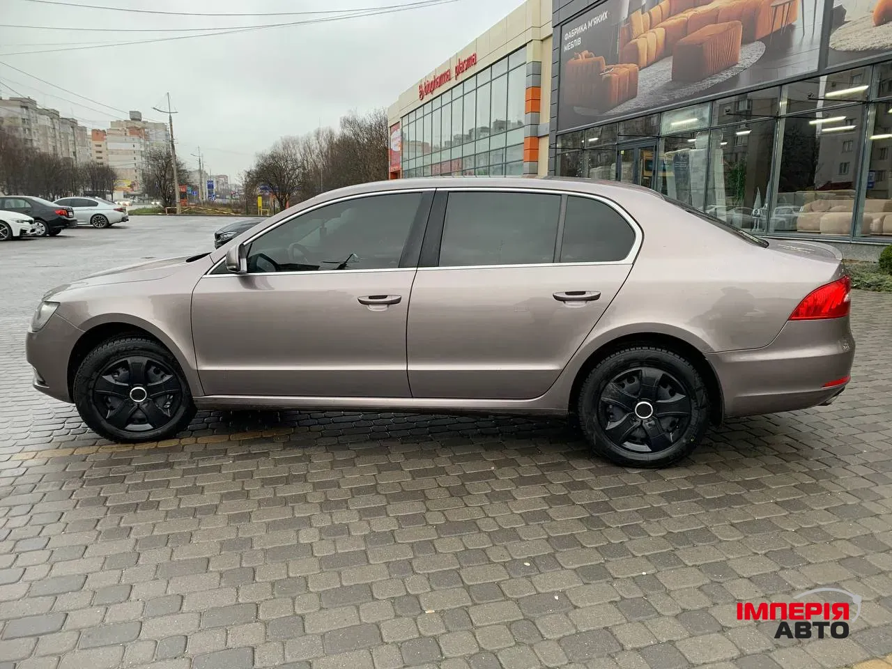 Skoda Superb - фото 5