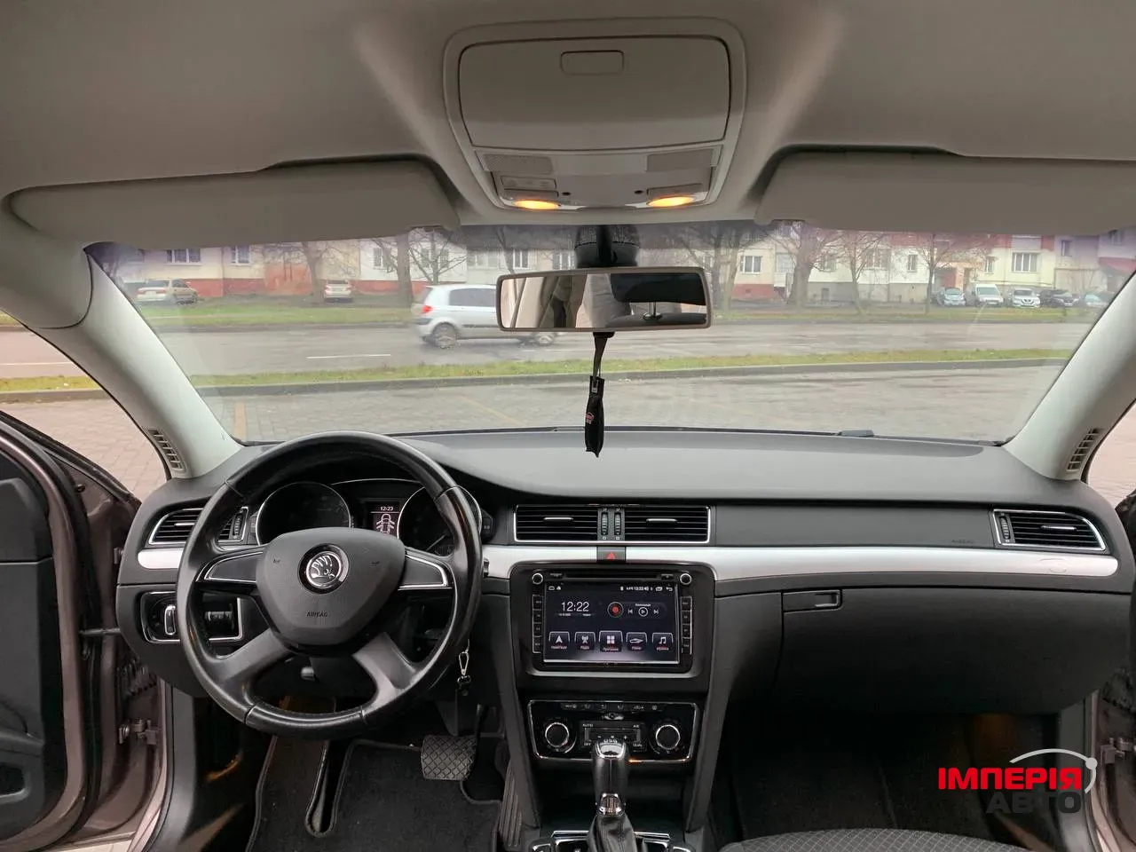 Skoda Superb - фото 13