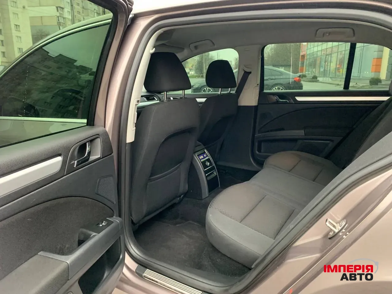 Skoda Superb - фото 23