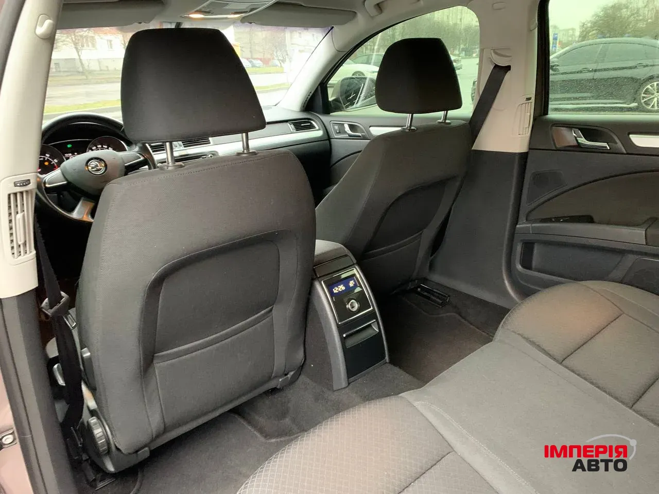 Skoda Superb - фото 24