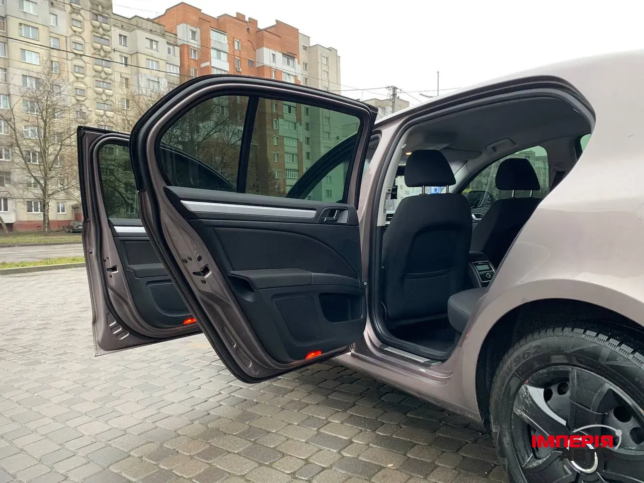 Skoda Superb - фото 8