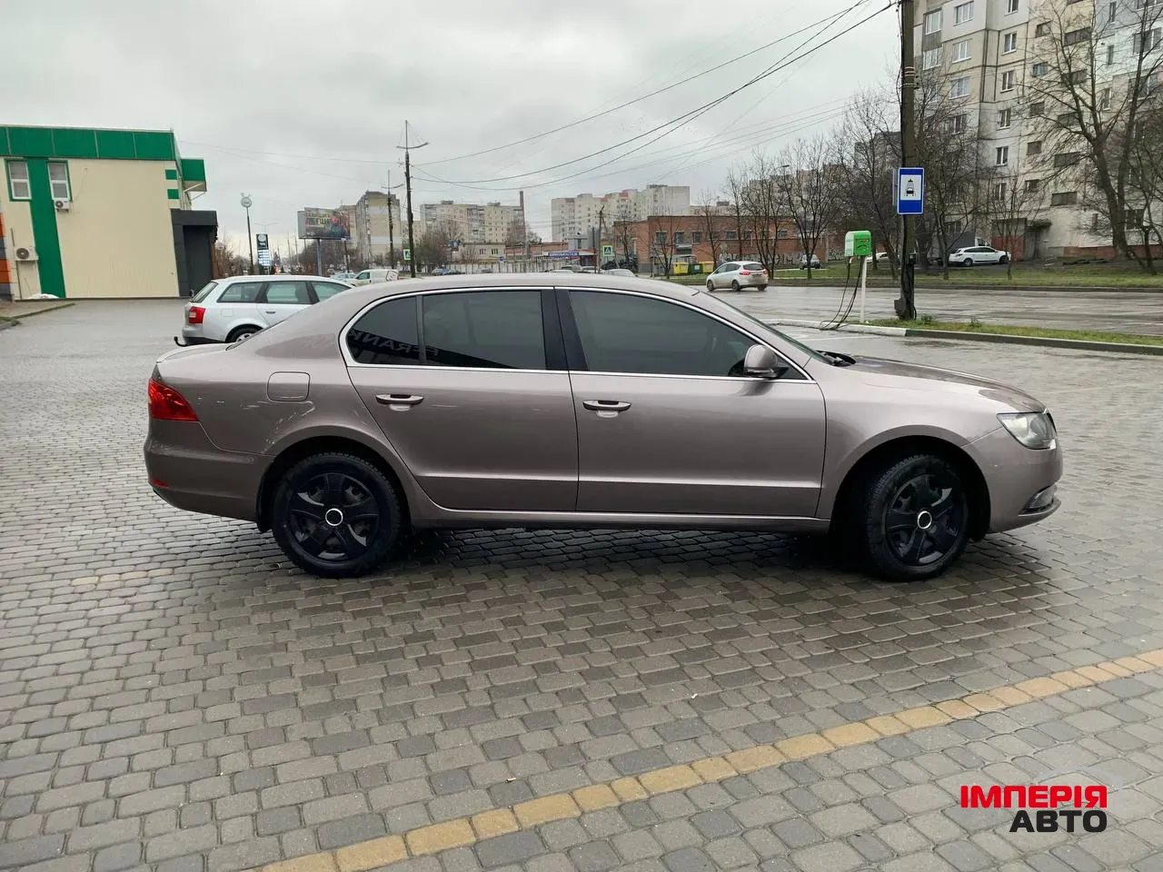 Skoda Superb - фото 21