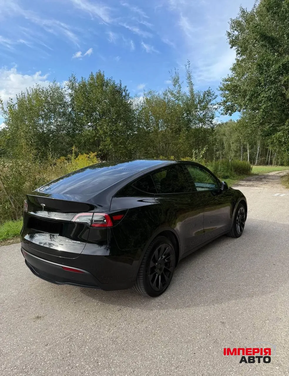 Tesla Model Y - фото 5