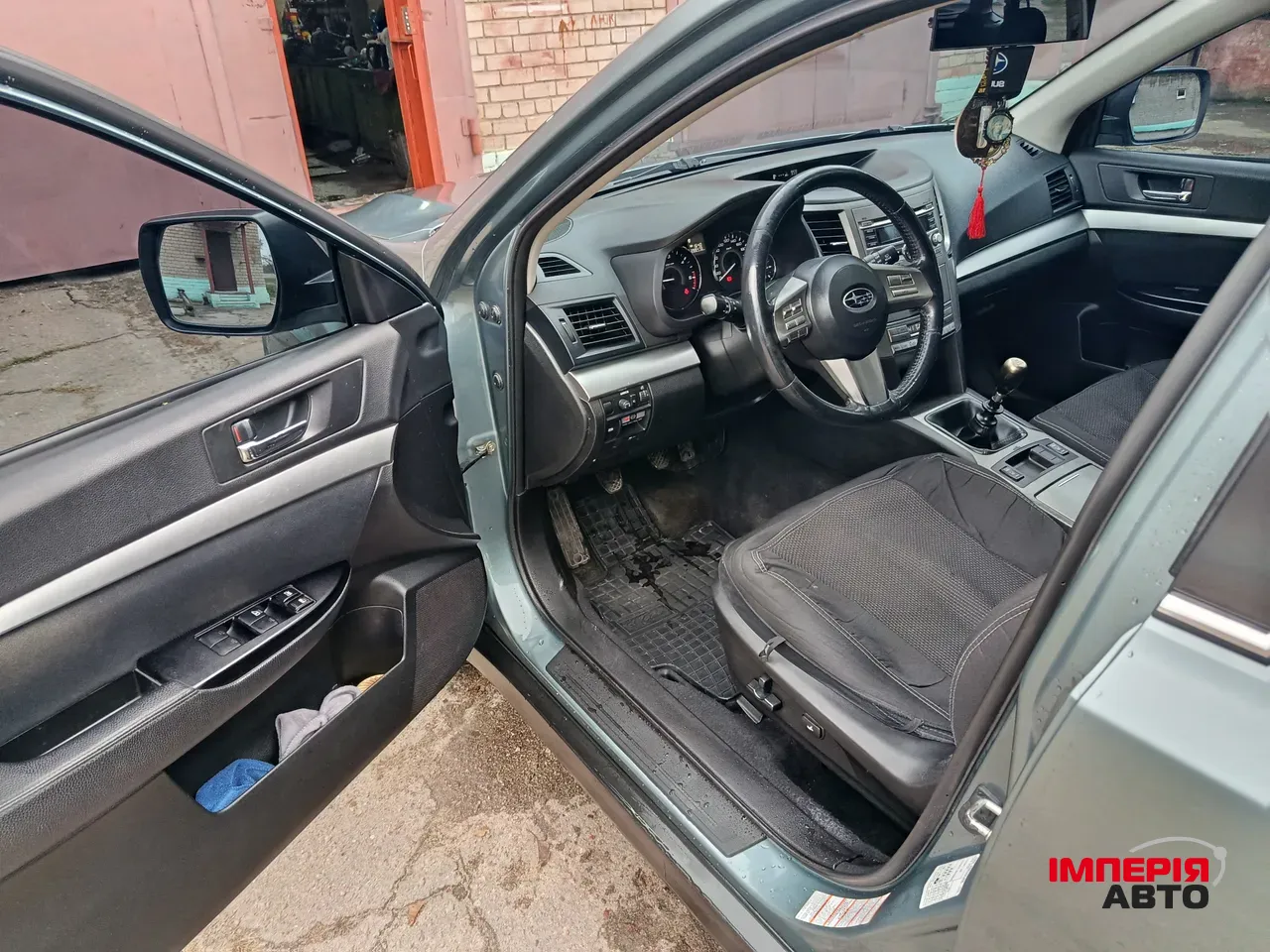 Subaru Legacy - фото 9