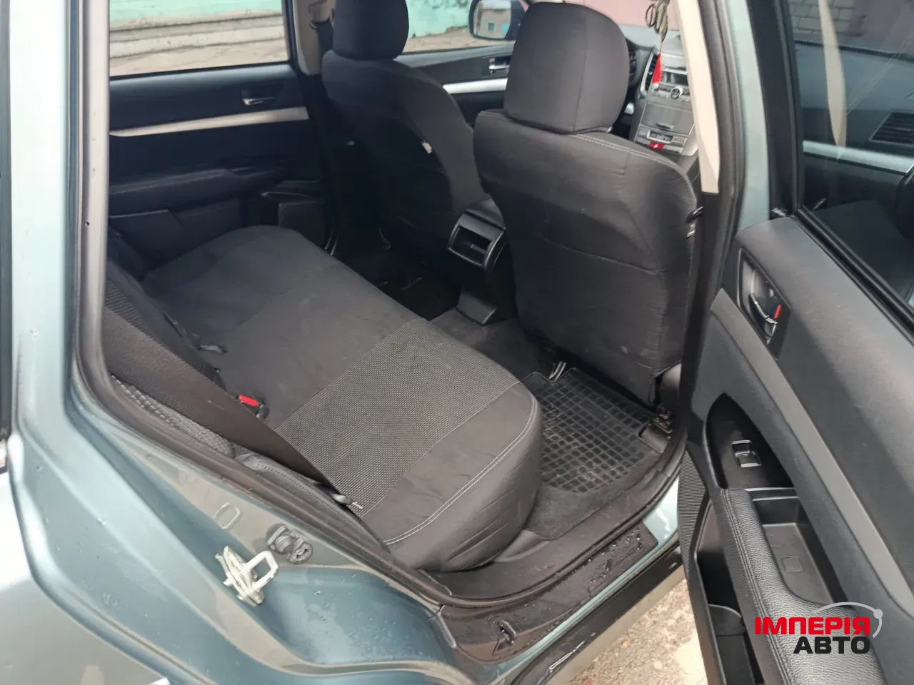 Subaru Legacy - фото 12