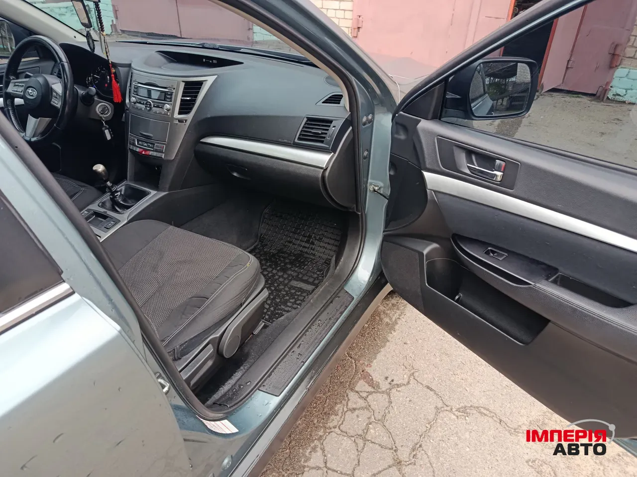 Subaru Legacy - фото 11