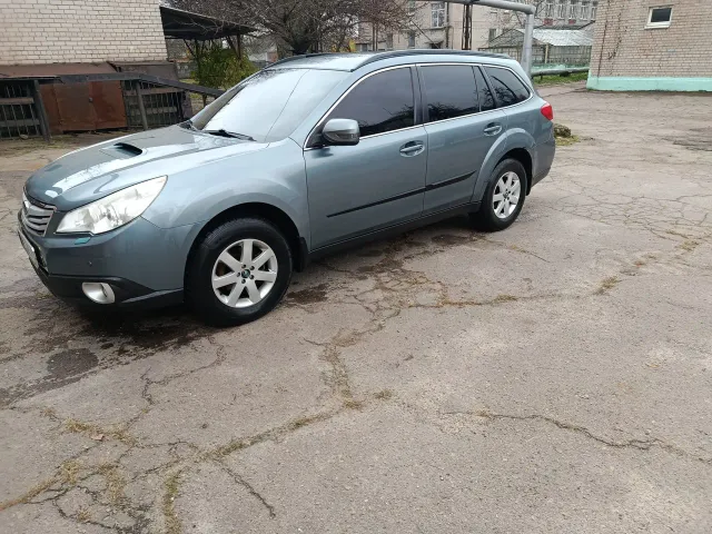 Subaru Legacy - фото 3