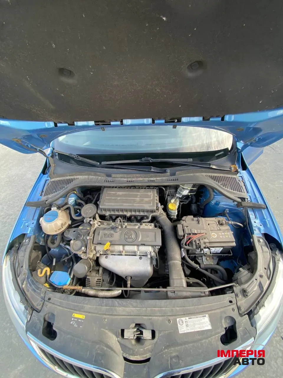 Skoda Rapid - фото 12