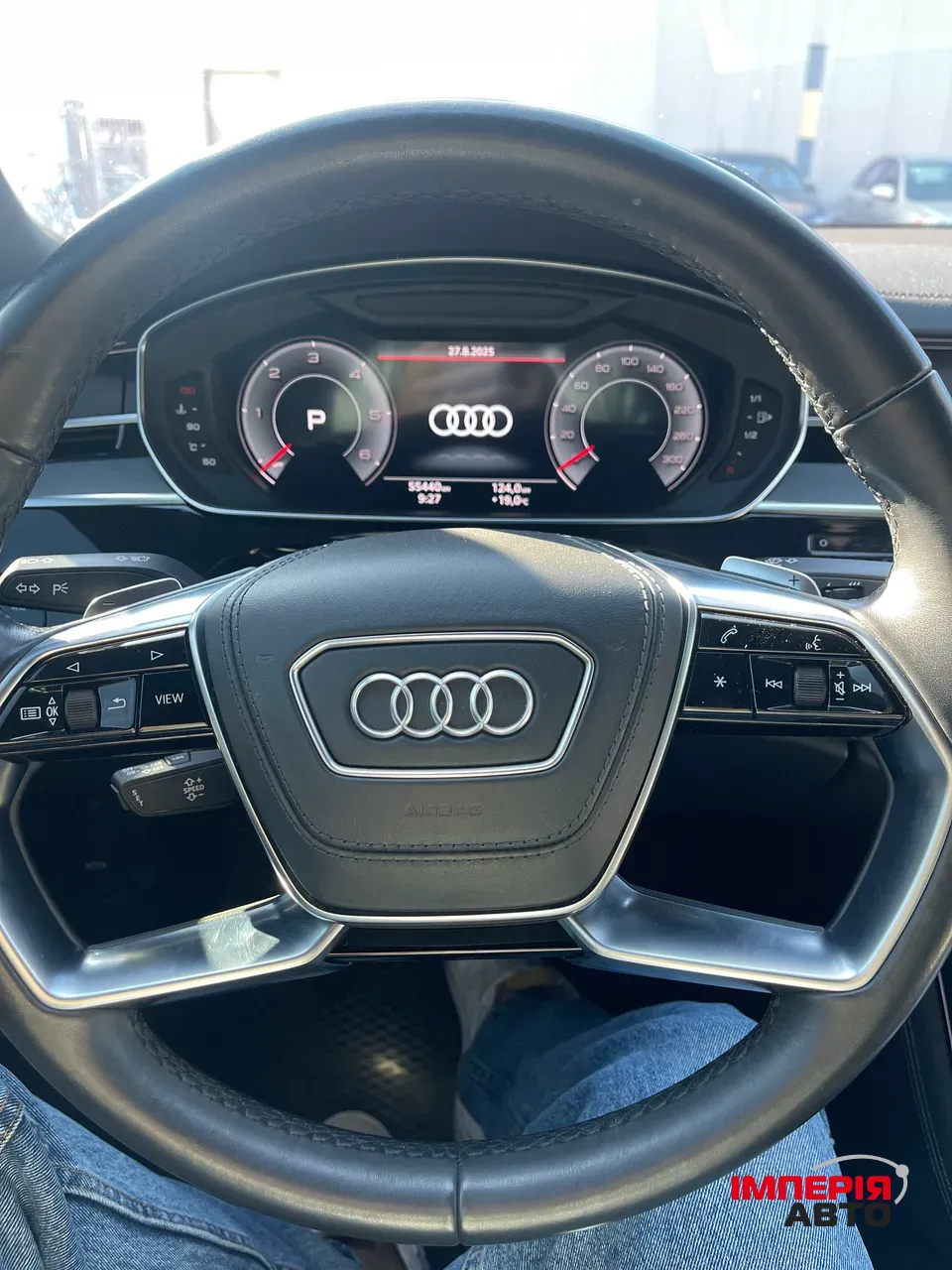 Audi A8 - фото 16
