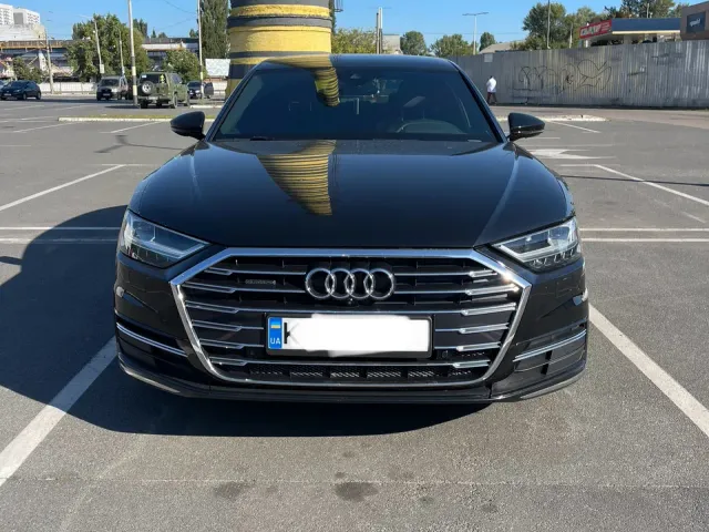 Audi A8 - фото 5