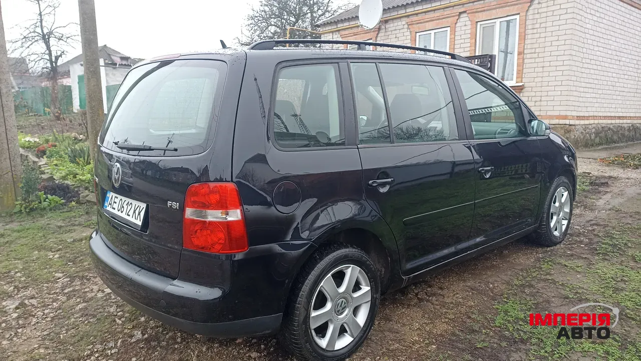 Volkswagen Touran - фото 13