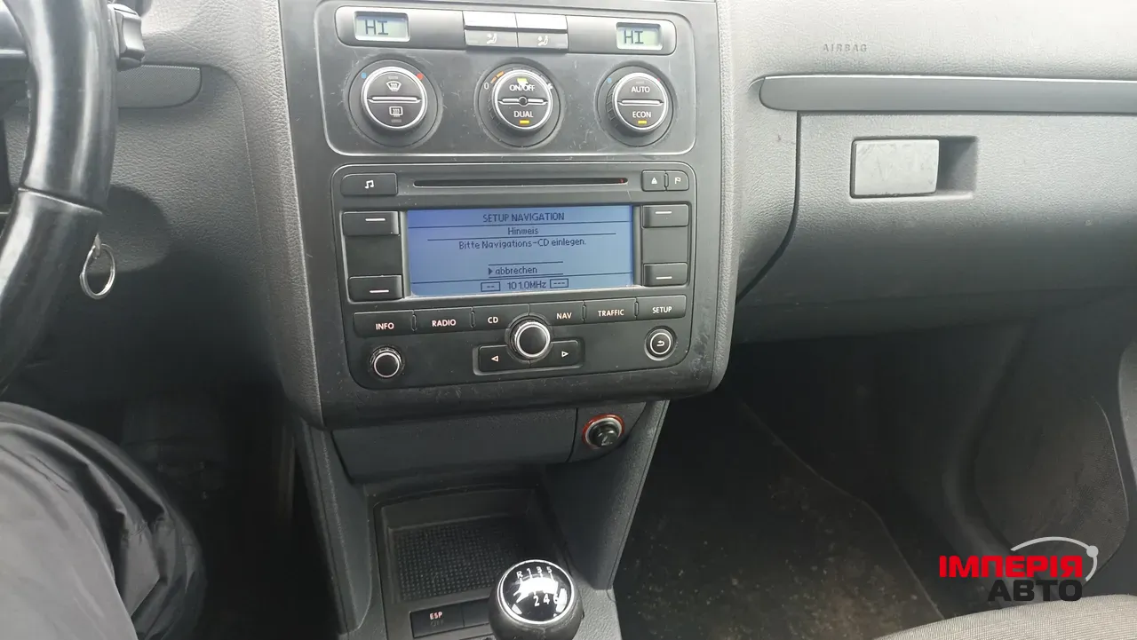 Volkswagen Touran - фото 3