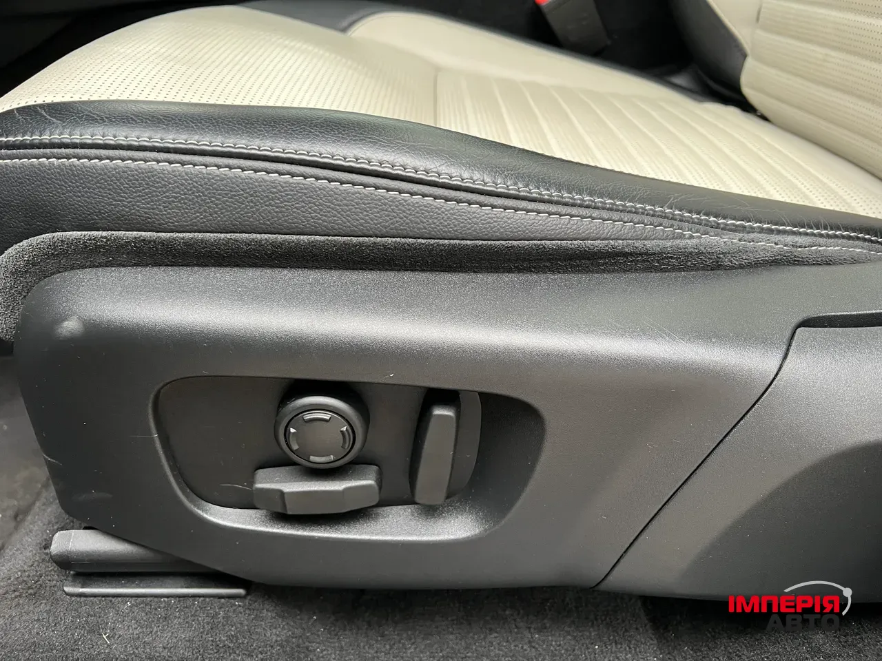 Land Rover Discovery Sport - фото 18