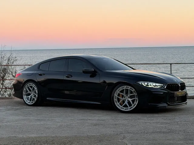 BMW M8 - фото 3