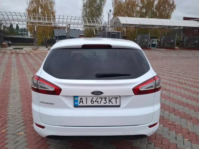 Ford Mondeo - фото 5