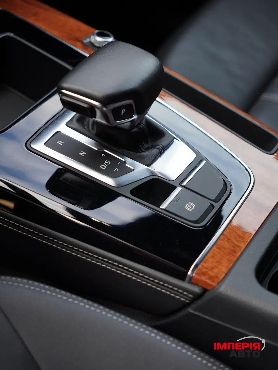 Audi Q5 - фото 17