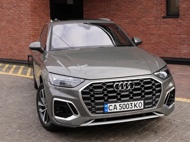 Audi Q5 - фото 3
