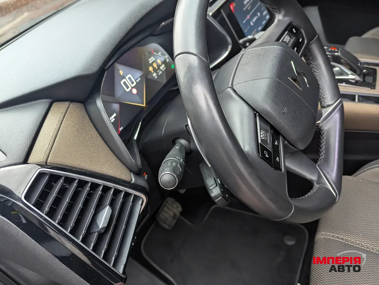 Citroen DS7 - фото 19