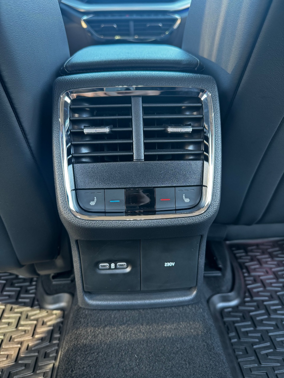 Skoda Octavia - фото 14