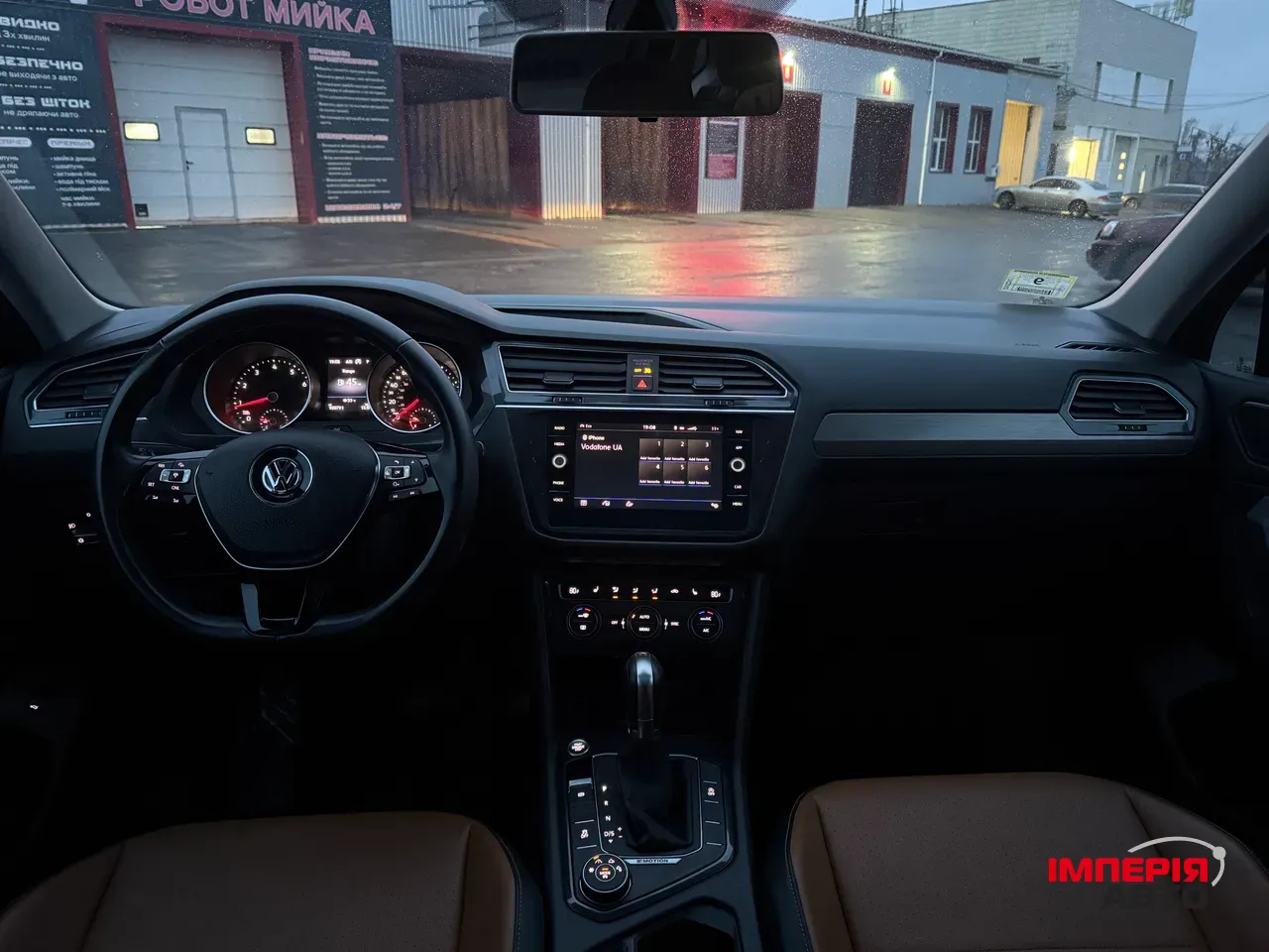 Volkswagen Tiguan - фото 17